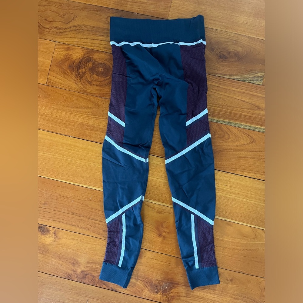 Sweaty Betty seamless base layer leggings size XS NWOT